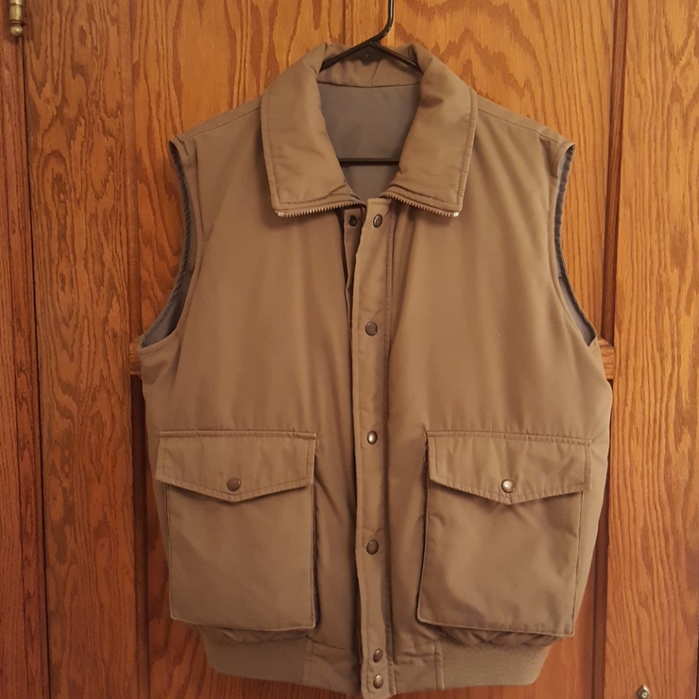 Men's reversible vest